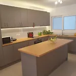 Artemis Apartamento *
