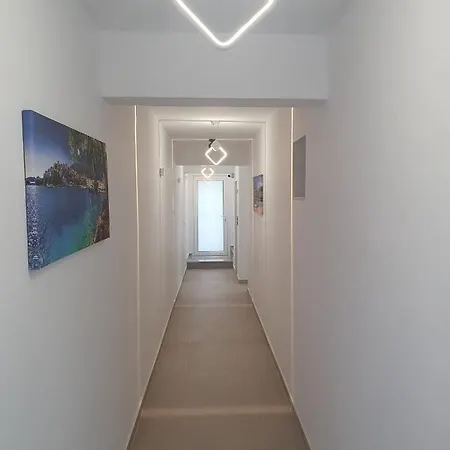 Artemis Apartman *